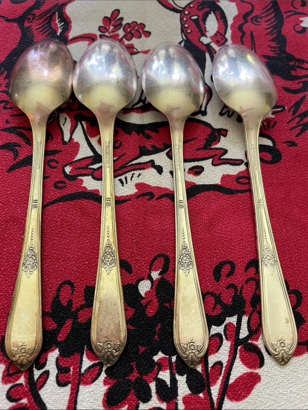 Set of 8 antique William Ro Silver-Tone Dessert Spoons — Classic Floral Handle
